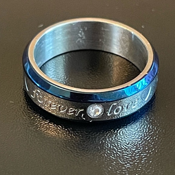Other - 6mm blue silver forever love men ring